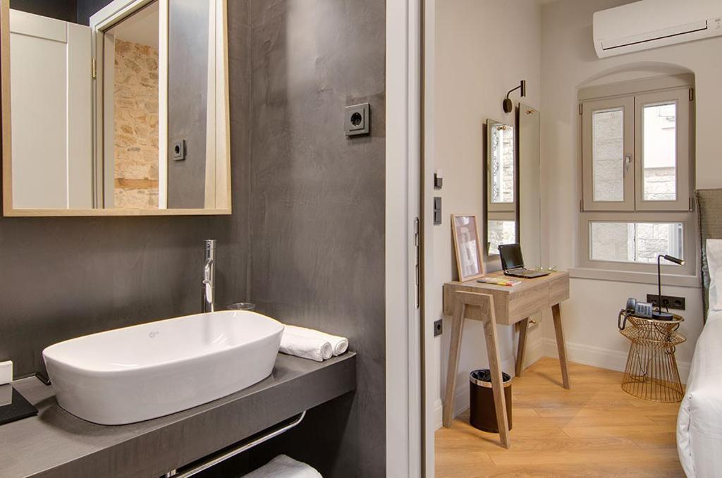 Hotel Boulgari Янина Екстериор снимка