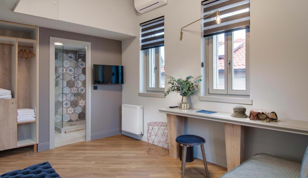 Hotel Boulgari Янина Екстериор снимка