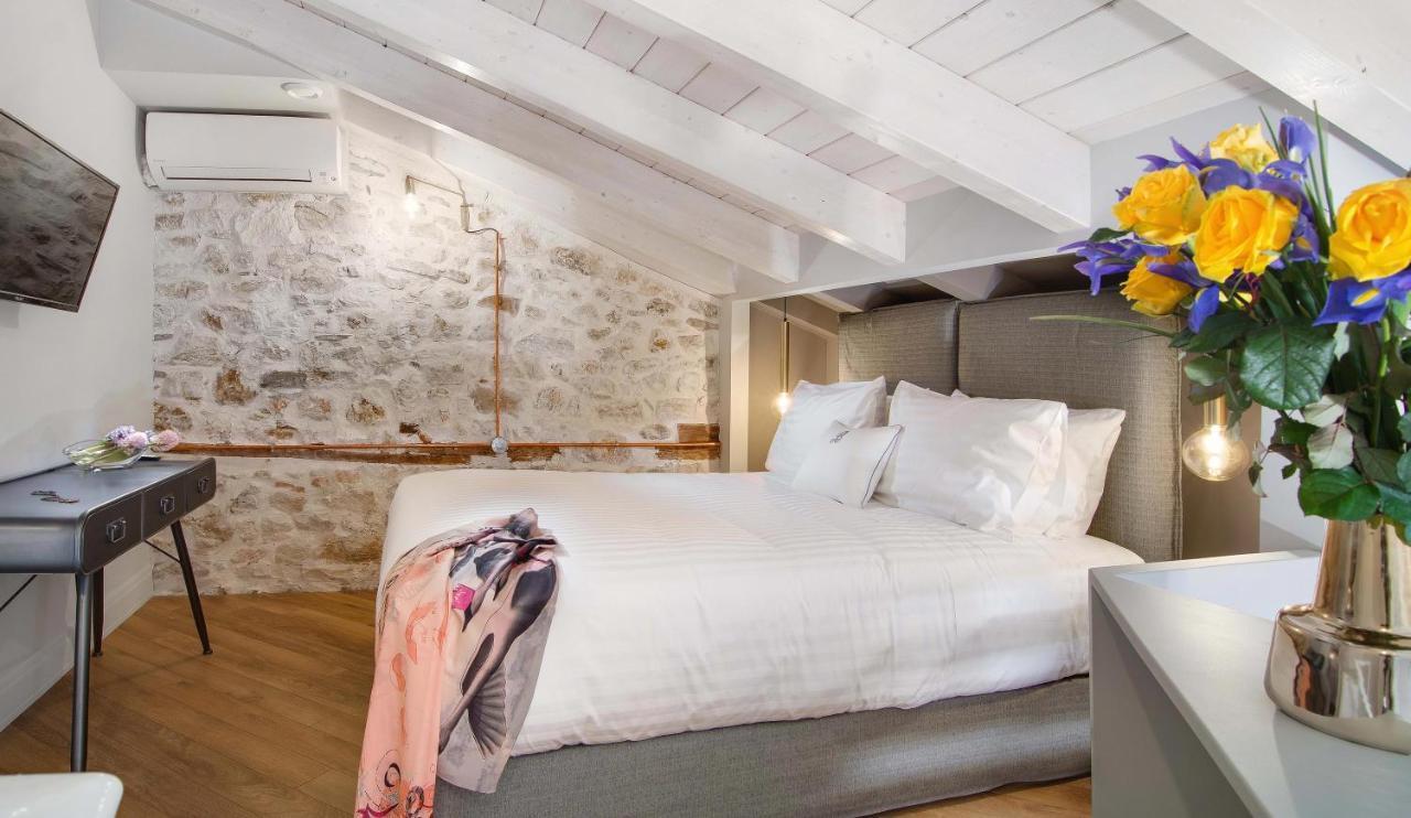Hotel Boulgari Янина Екстериор снимка
