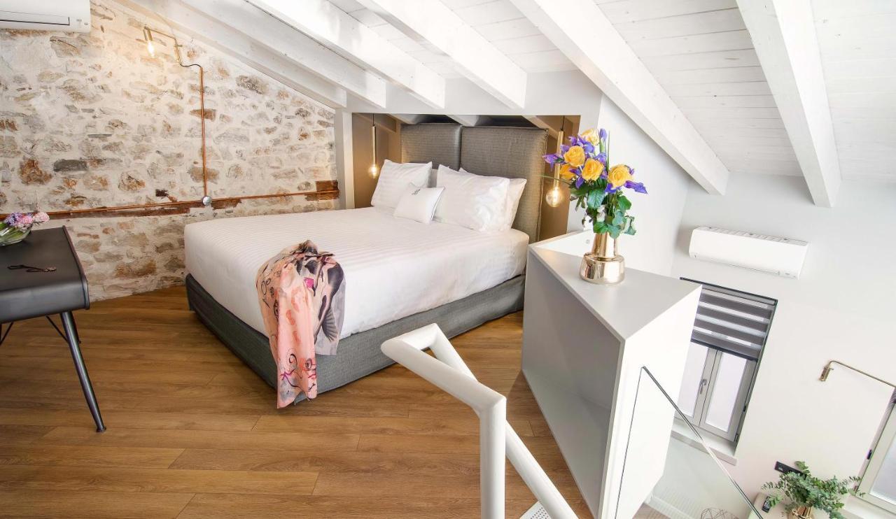 Hotel Boulgari Янина Екстериор снимка