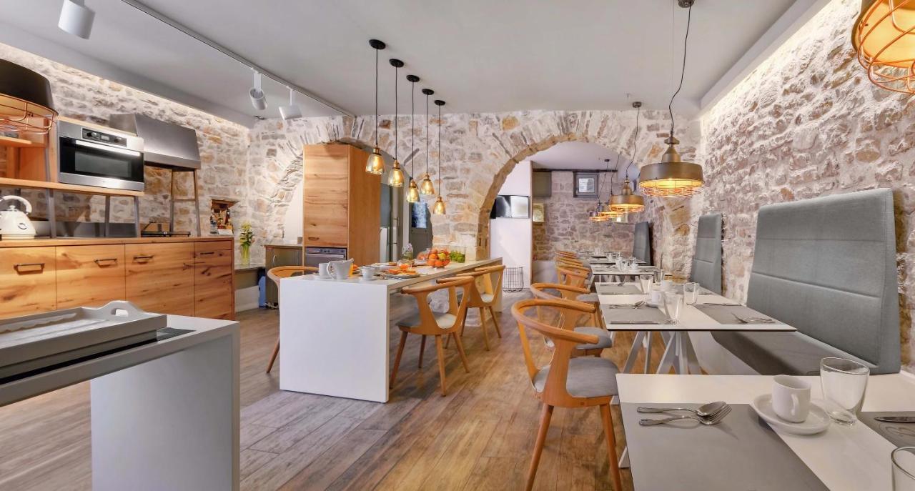 Hotel Boulgari Янина Екстериор снимка